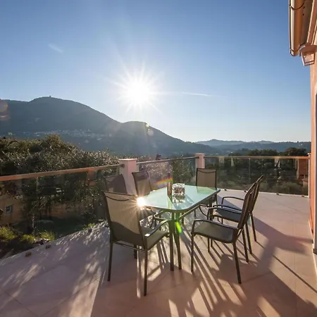 Sole Di Corfu Holiday home